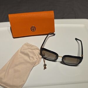 Tory Burch Orange Wallet and Black Sunglasses Set